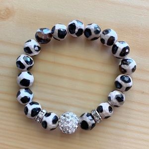 Cute leopard and crystal bracelet